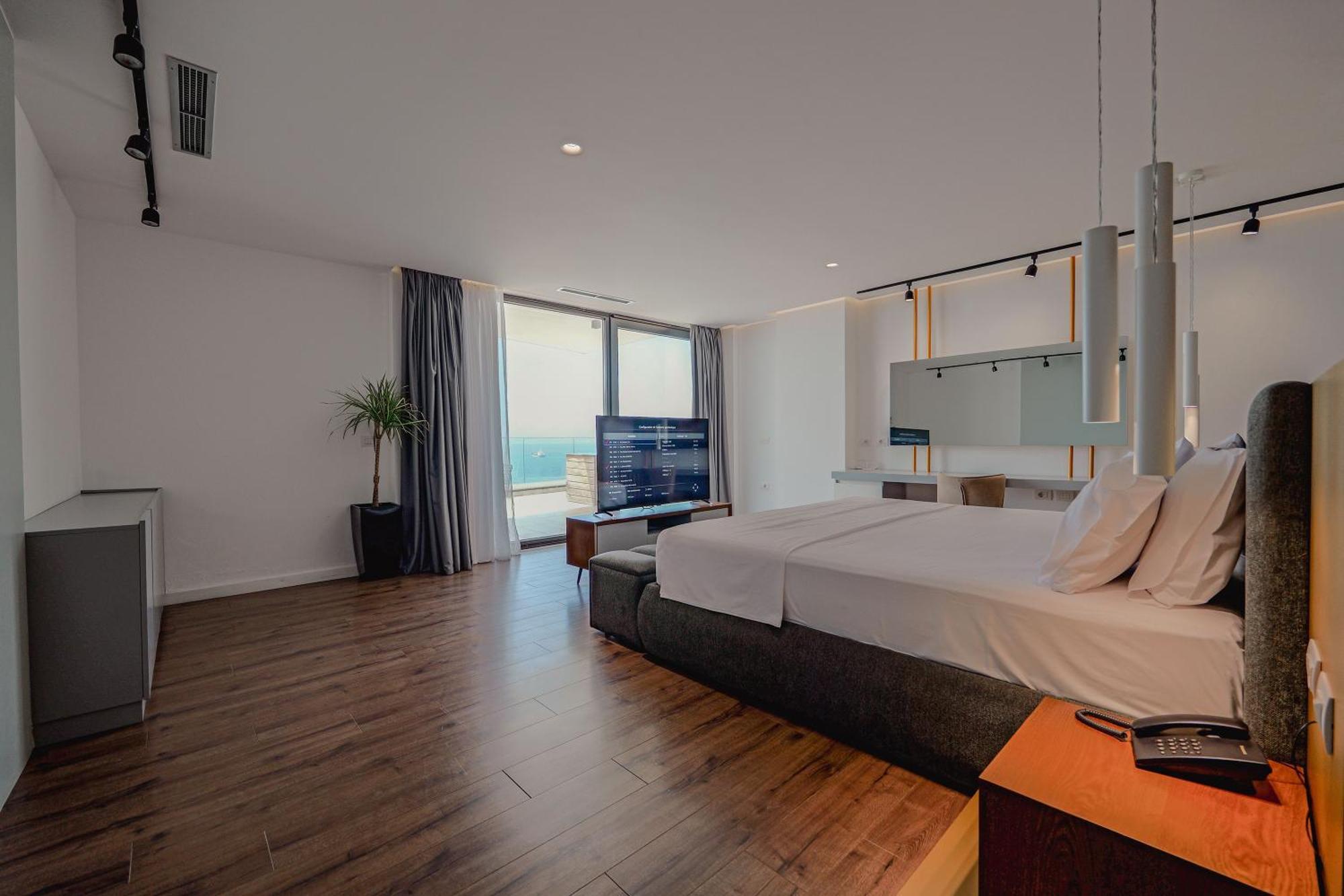 Dorchester Hotel Sarande Ngoại thất bức ảnh