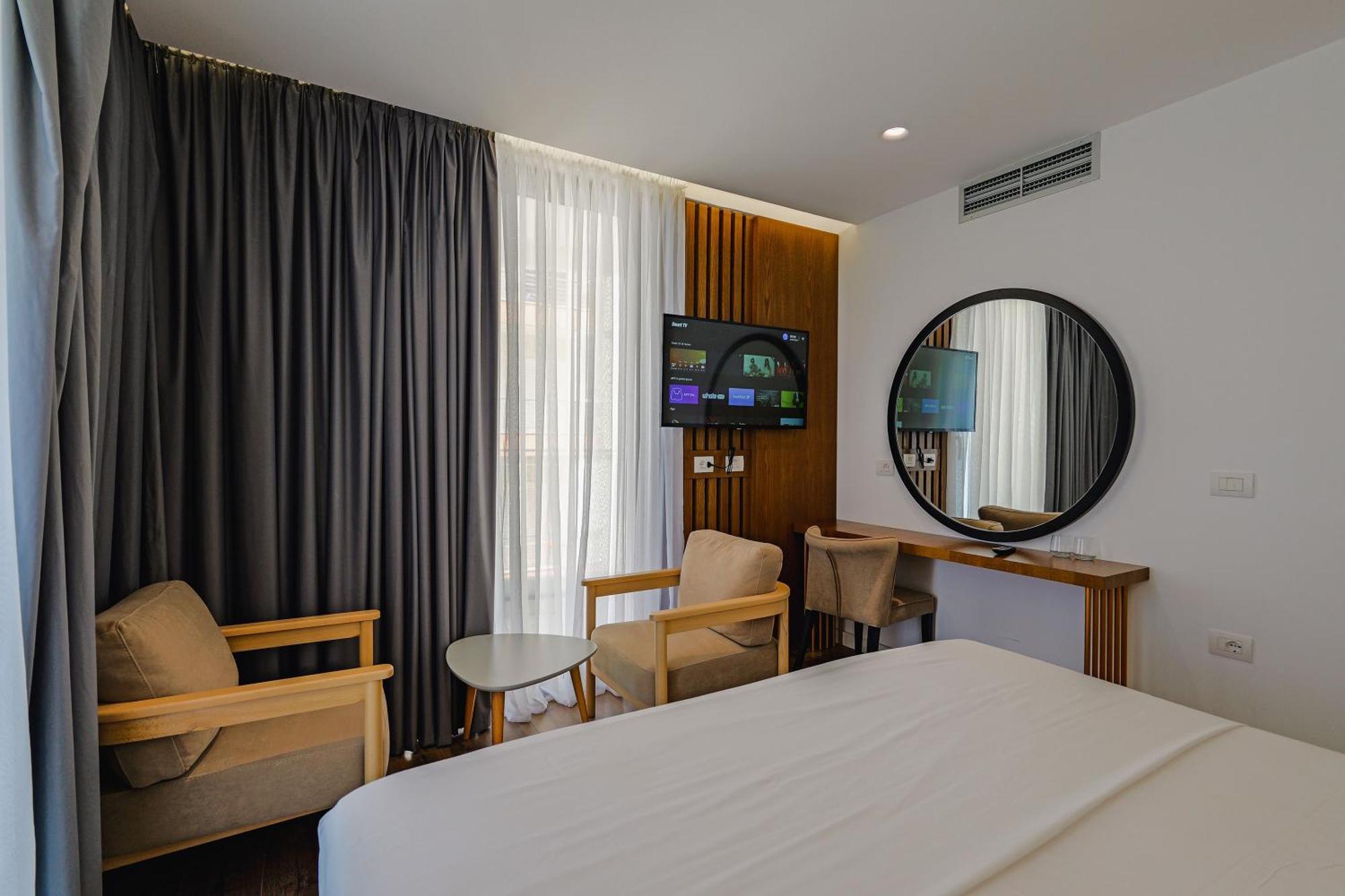 Dorchester Hotel Sarande Ngoại thất bức ảnh