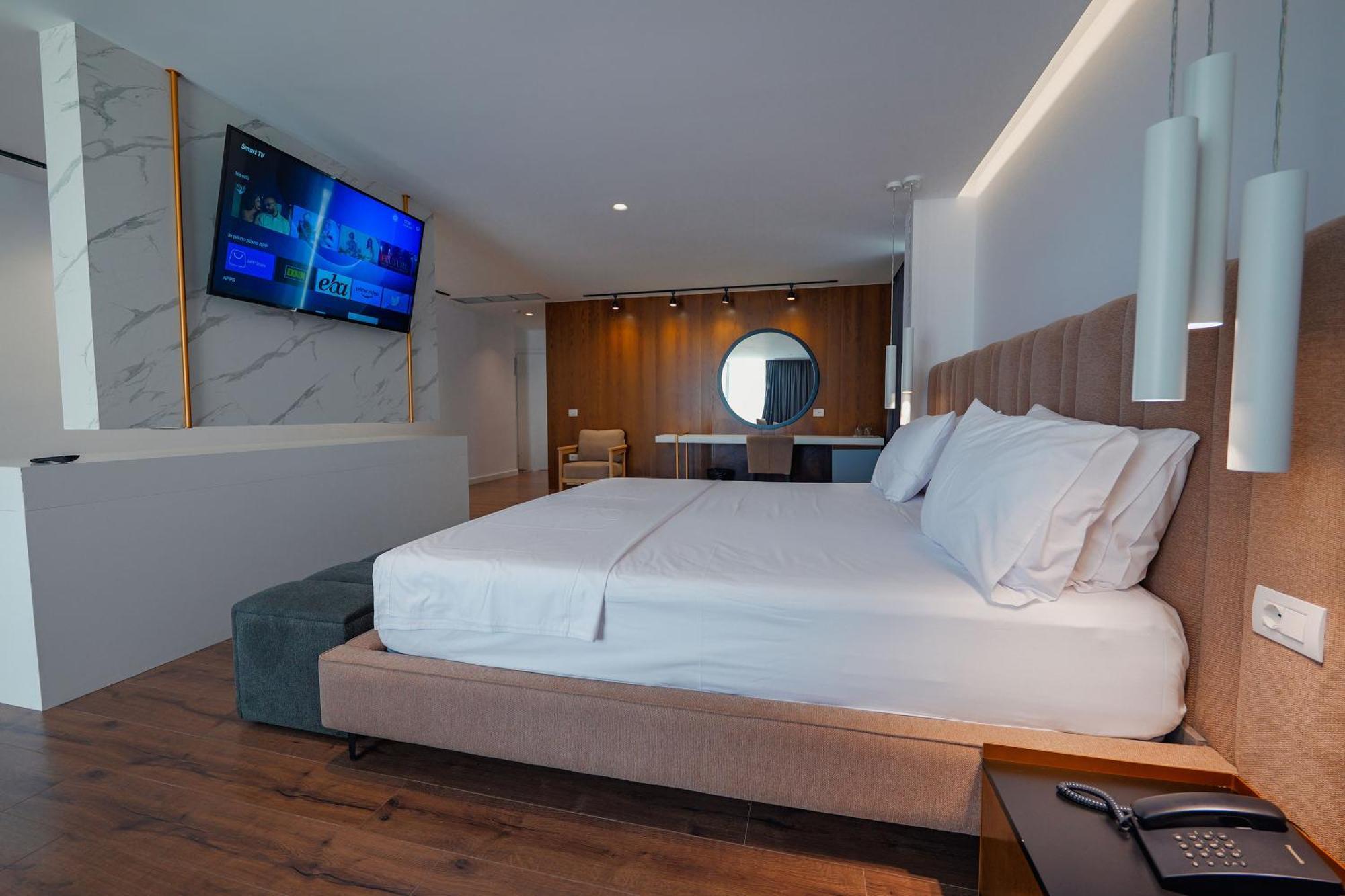 Dorchester Hotel Sarande Ngoại thất bức ảnh