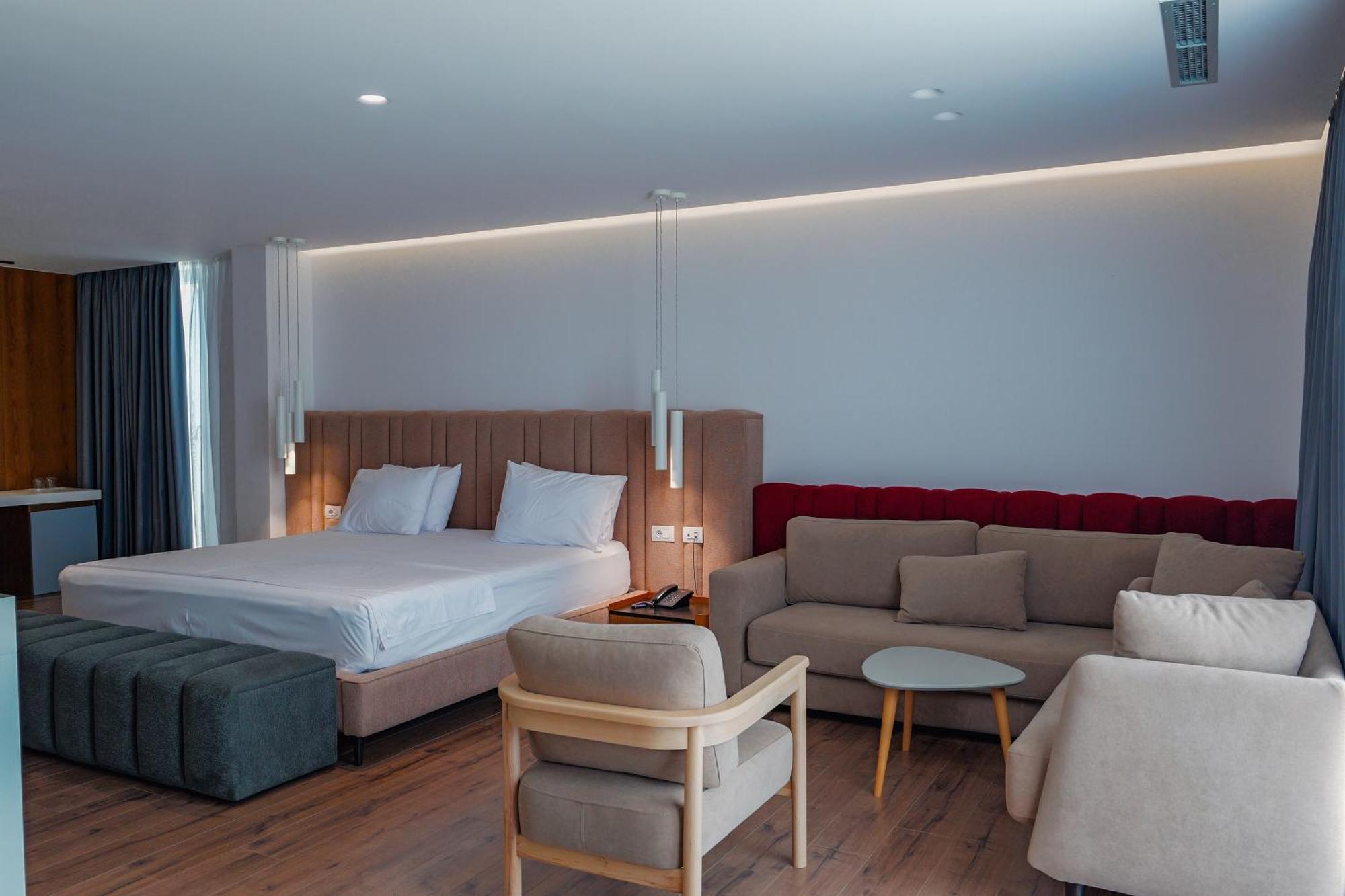 Dorchester Hotel Sarande Ngoại thất bức ảnh