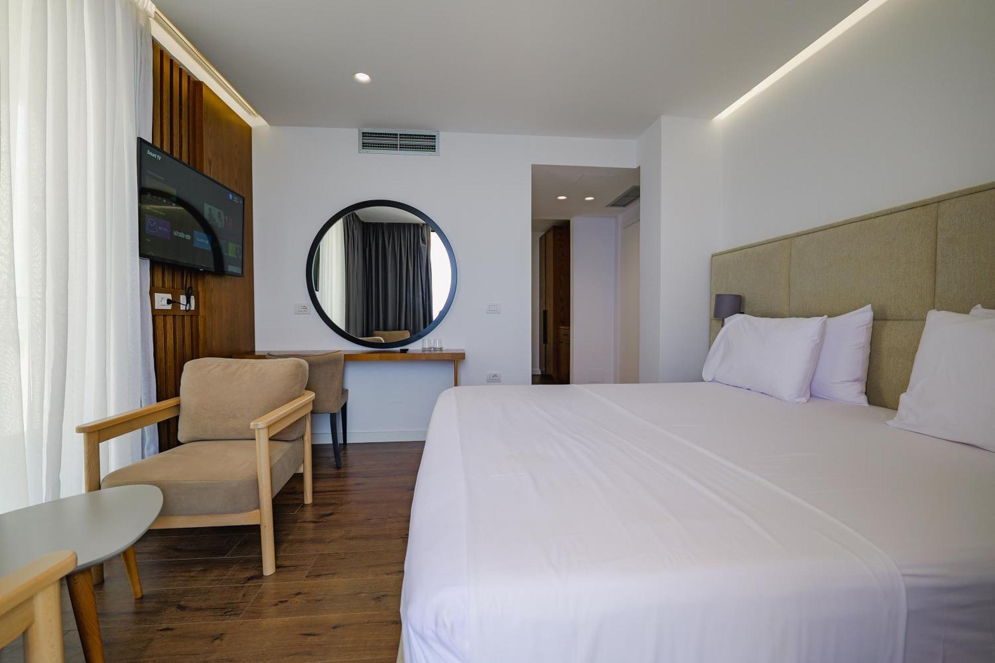 Dorchester Hotel Sarande Ngoại thất bức ảnh