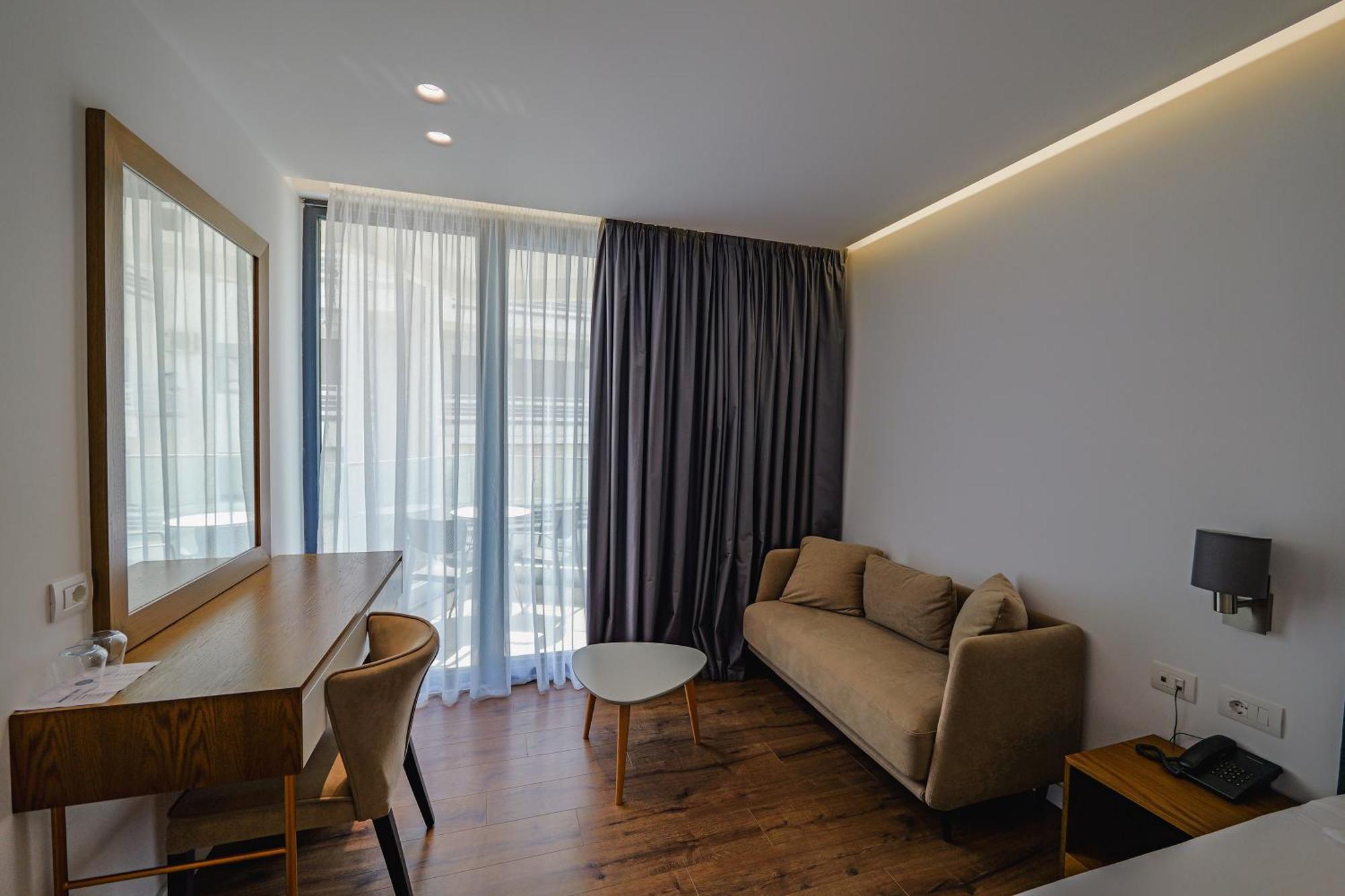 Dorchester Hotel Sarande Ngoại thất bức ảnh