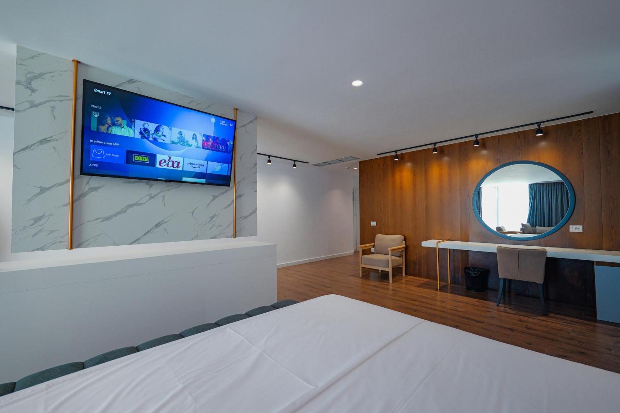Dorchester Hotel Sarande Ngoại thất bức ảnh