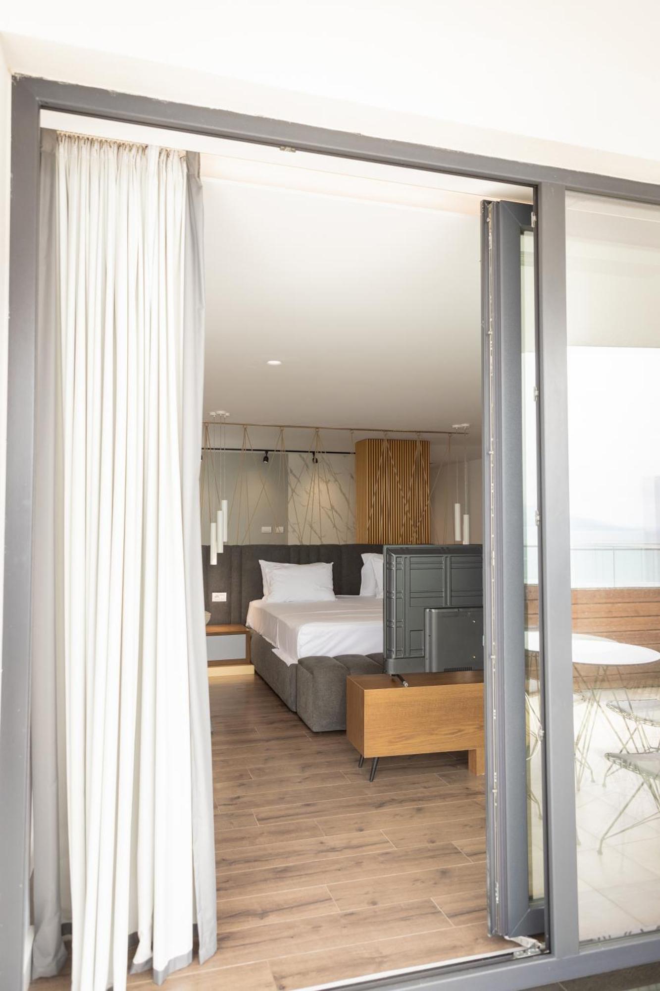Dorchester Hotel Sarande Ngoại thất bức ảnh